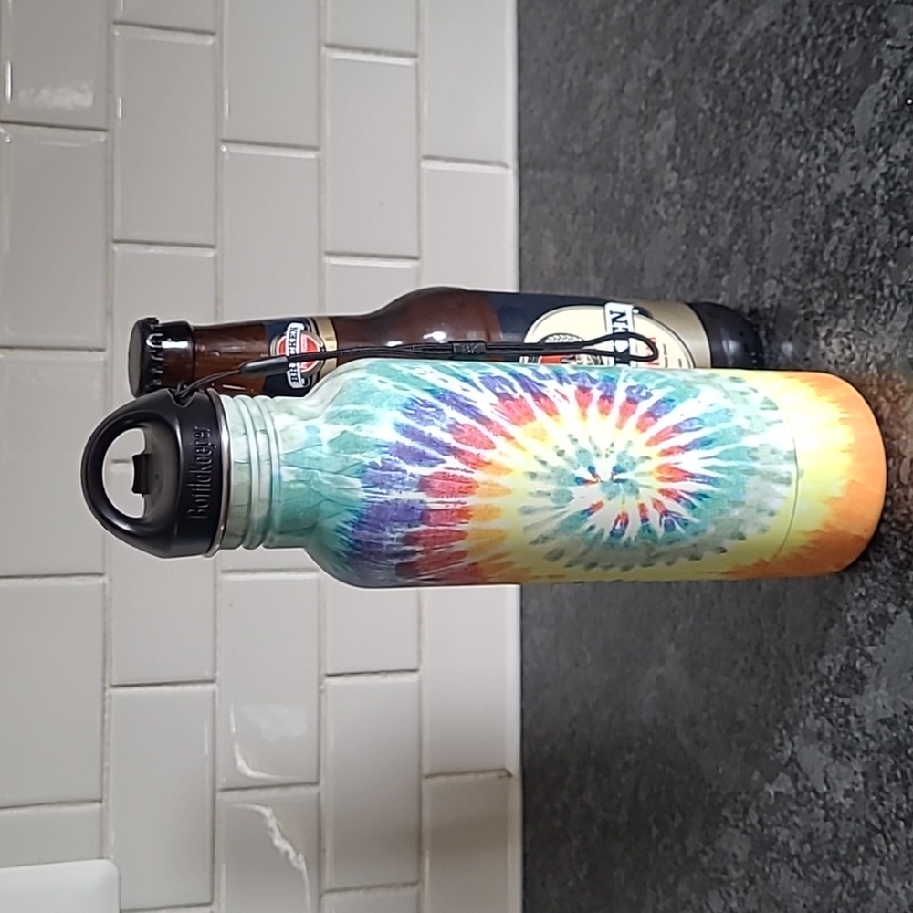 Tie Dye Design "Bottle Keeper"